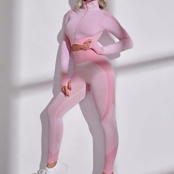 Two Piece Yoga Set- S - Picture 3 of 4